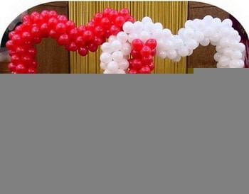 K�rm�z� ve beyaz sevenlerin kalp balonlar�  